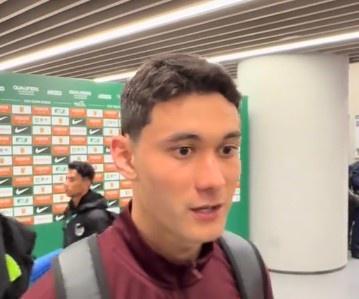 拜合拉木：场地多多少少会有点影响发挥，但更多是我们自己失误